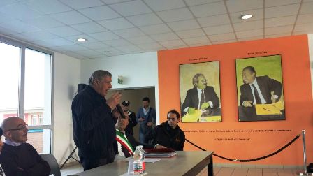 don Ciotti durante lincontro
